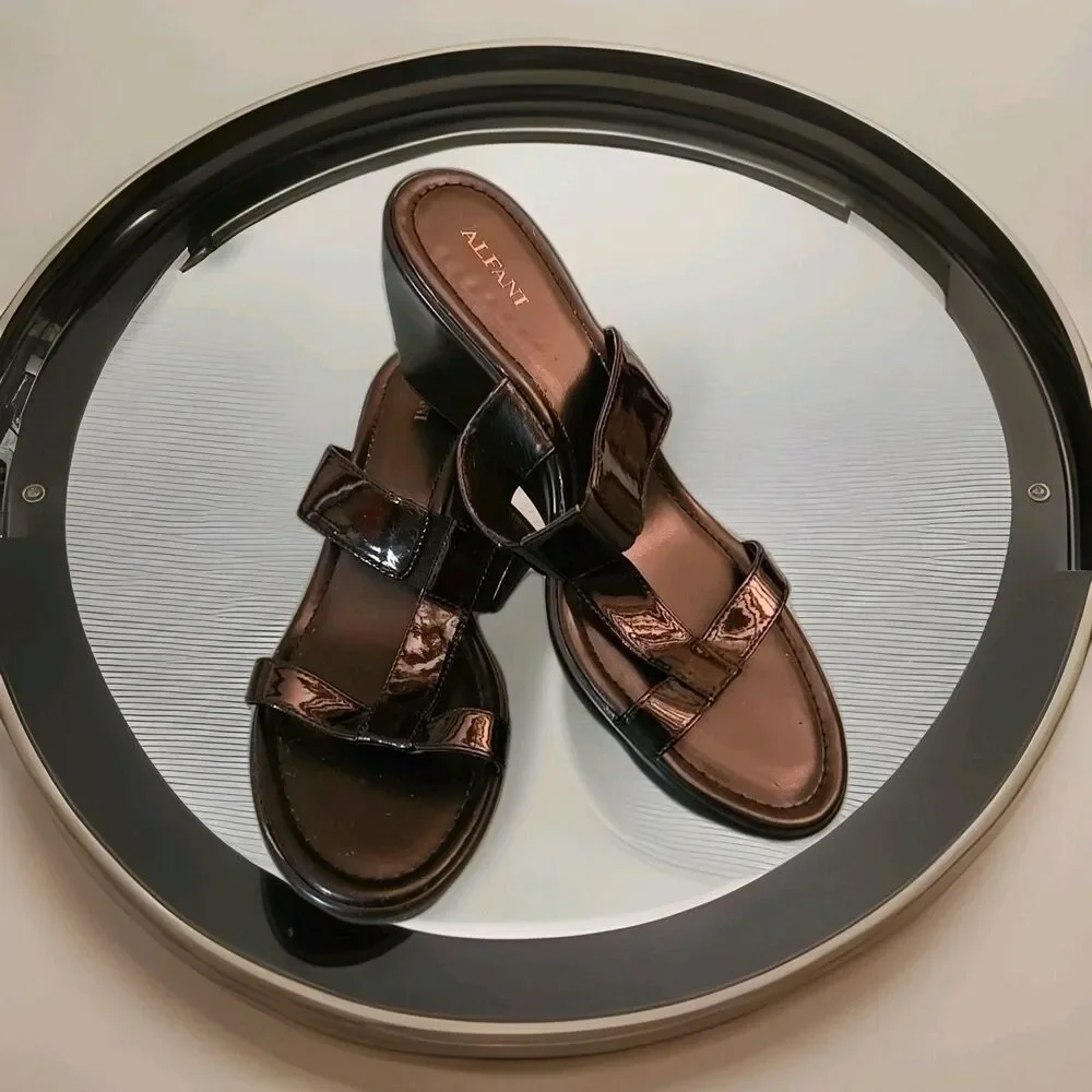 Alfani 9M Women's Black Patent Leather Slip On Wedge Double Strap Sandals Heel